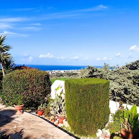 Sea View Luxury In Acropaphos, Patio, Terrace, Pool, Tv 65 Inch 아파트