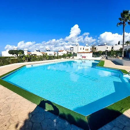 Sea View Luxury In Acropaphos, Patio, Terrace, Pool, Tv 65 Inch *