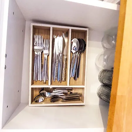 Sea View Luxury In Acropaphos, Patio, Terrace, Pool, Tv 65 Inch 아파트 Klorakas