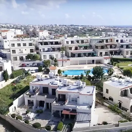 Sea View Luxury In Acropaphos, Patio, Terrace, Pool, Tv 65 Inch 아파트 Klorakas