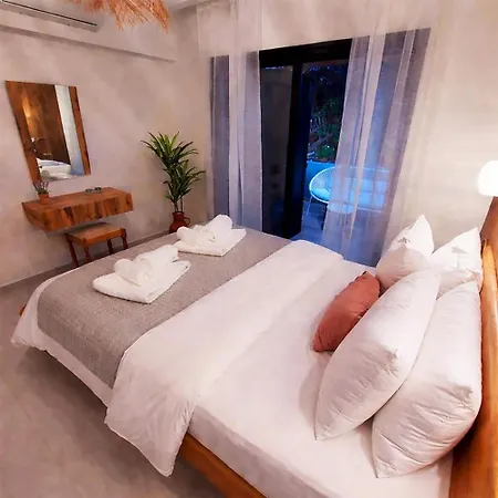 Sea View Luxury In Acropaphos, Patio, Terrace, Pool, Tv 65 Inch Lejlighed Klorakas