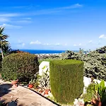 Stunning Sea View Apt, Patio, Terrace, Pool, Smart Tv65