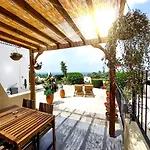 Stunning Sea View Apt, Patio, Terrace, Pool, Smart Tv65