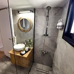 Stunning Sea View Apt, Patio, Terrace, Pool, Smart Tv65