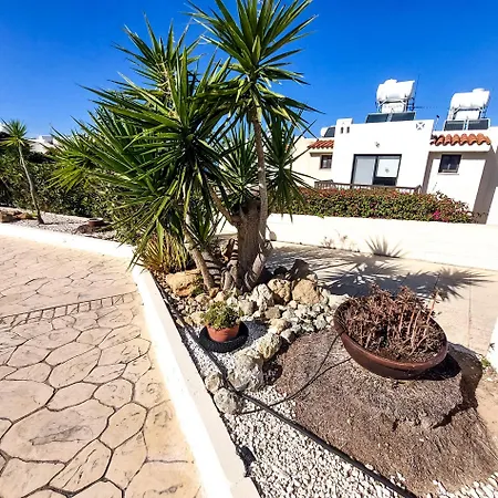 Seaview Luxury Chloraka Paphos, Pool, Smart Tv 65 Inch Apartment Klorakas
