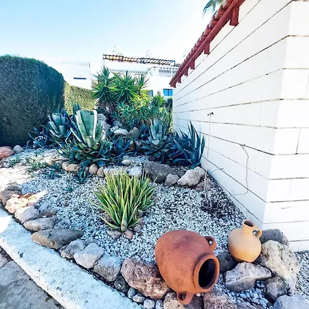 Appartamento Sea View Luxury In Acropaphos, Patio, Terrace, Pool, Tv 65 Inch Klorakas