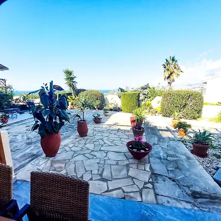 Apartment Seaview Luxury Chloraka Paphos, Pool, Smart Tv 65 Inch *