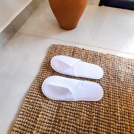 Sea View Luxury In Acropaphos, Patio, Terrace, Pool, Tv 65 Inch 公寓