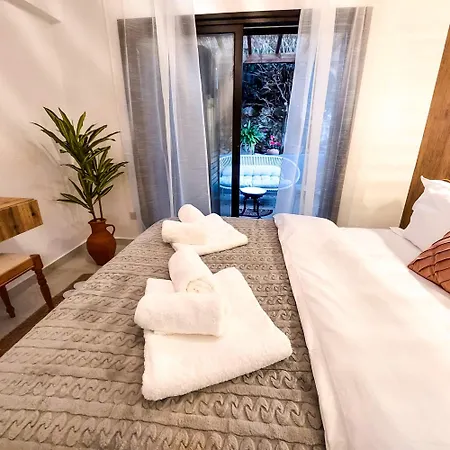 Seaview Luxury Chloraka Paphos, Pool, Smart Tv 65 Inch Apartment Klorakas
