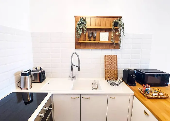 Apartament Sea View Luxury In Acropaphos, Patio, Terrace, Pool, Tv 65 Inch Klorakas