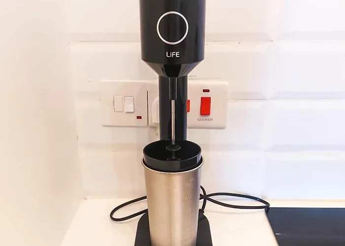 Apartament Sea View Luxury In Acropaphos, Patio, Terrace, Pool, Tv 65 Inch *