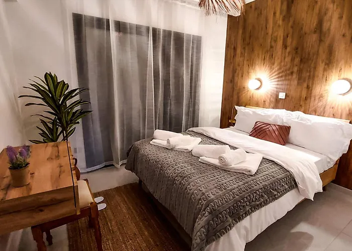 Apartament Sea View Luxury In Acropaphos, Patio, Terrace, Pool, Tv 65 Inch