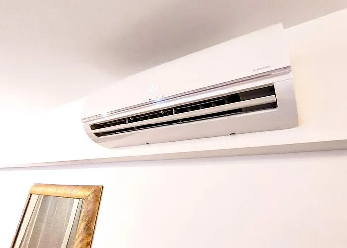 Sea View Luxury In Acropaphos, Patio, Terrace, Pool, Tv 65 Inch Klorakas