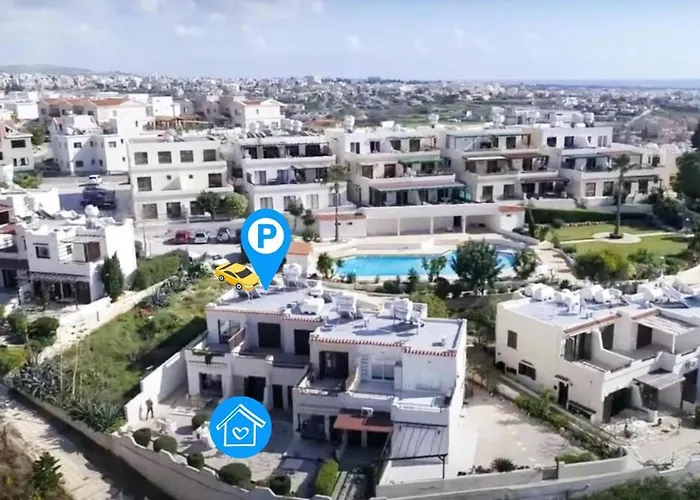 Sea View Luxury In Acropaphos, Patio, Terrace, Pool, Tv 65 Inch * Klorakas